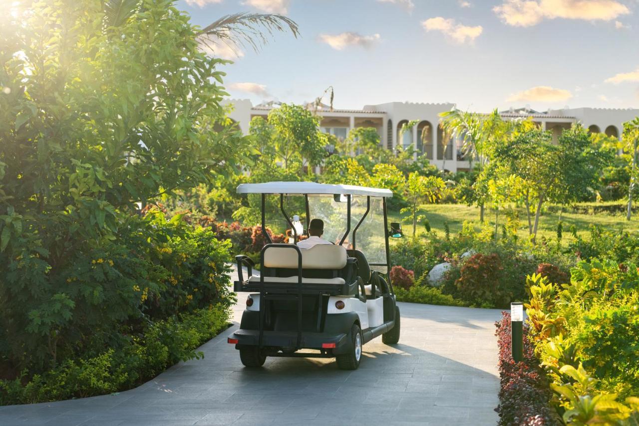 Hotel The Mora Zanzibar Matemwe  Zewnętrze zdjęcie Golf cart at the Four Seasons Resort