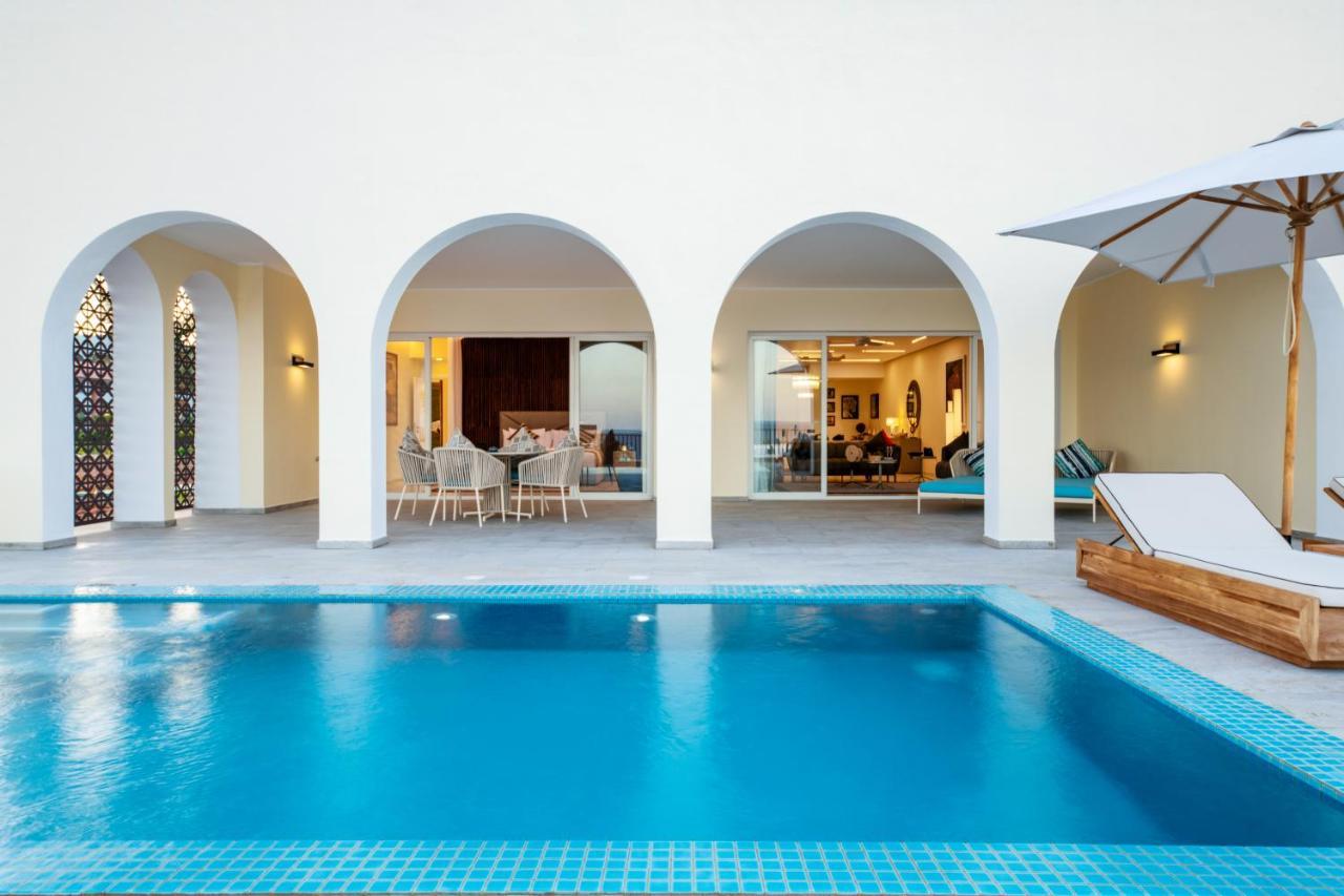 Hotel The Mora Zanzibar Matemwe  Zewnętrze zdjęcie A pool at the hotel
